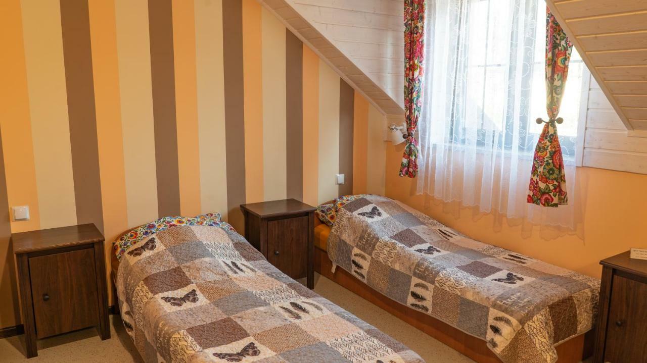 Pokoje Goscinne Nad Wkra Joniec Exterior foto